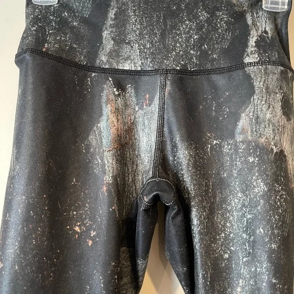 ALO Crop Leggings EUC - Picture 2 of 4